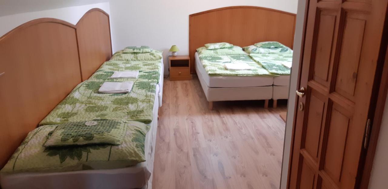 Borgaleria Hotel Токай Екстериор снимка